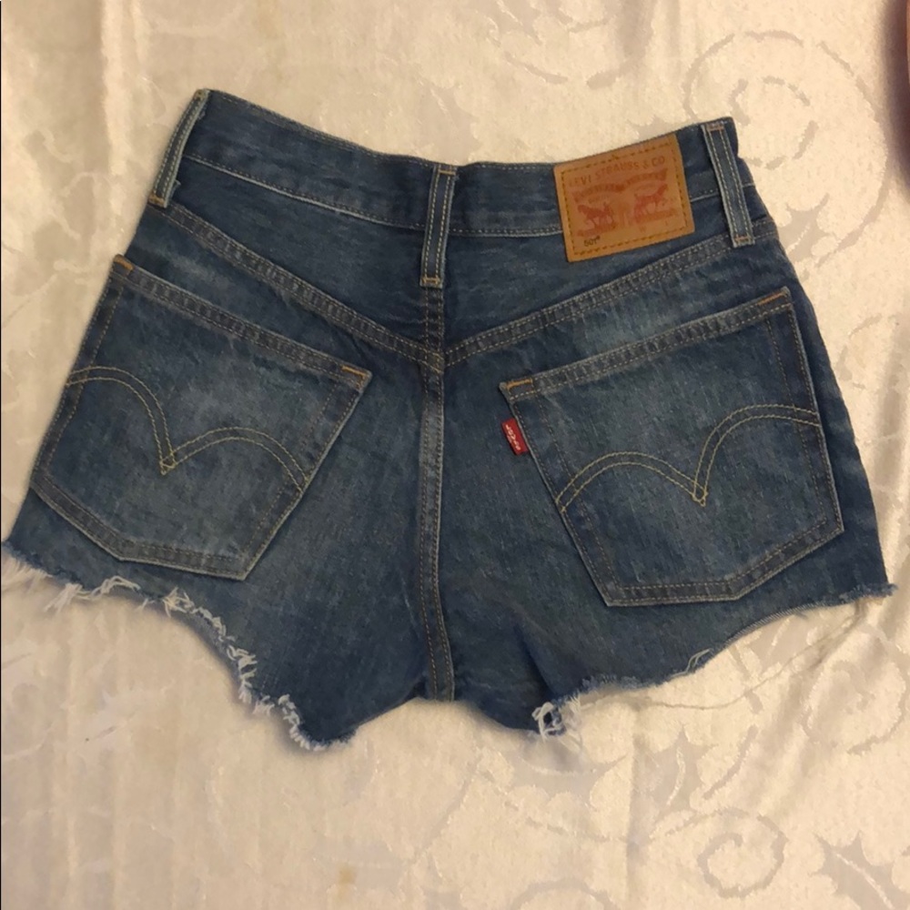 Levi’s 501 Denim shorts - Picture 2 of 3